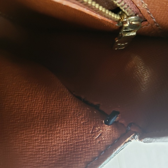 Authentic Louis Vuitton Saint cloud GM fringe - Picture 7 of 8